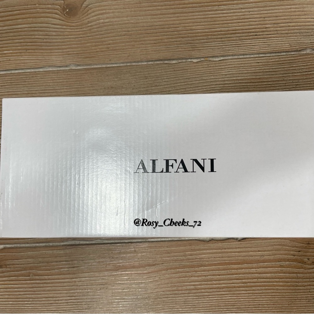 Alfani Women's Beige Flats - Picture 2 of 7